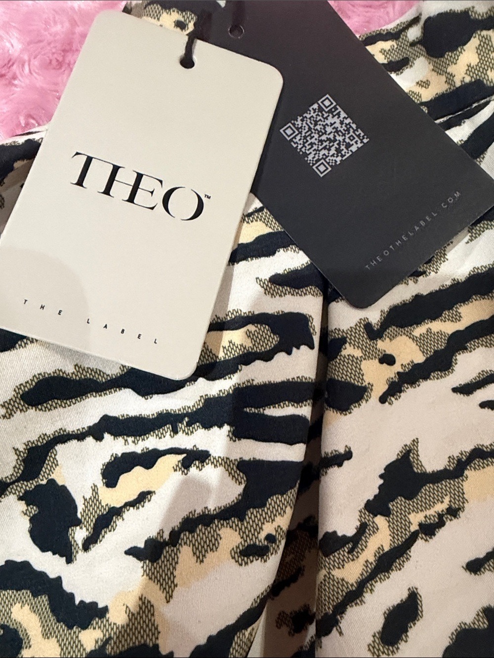 THEO The Label Tyche Jacquard Pleated Mini Skirt Beige Small - Picture 5 of 5